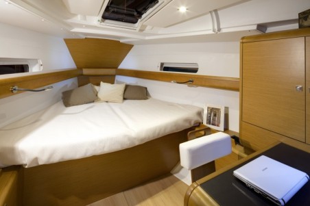 Jeanneau Sun Odyssey 409 Traveller