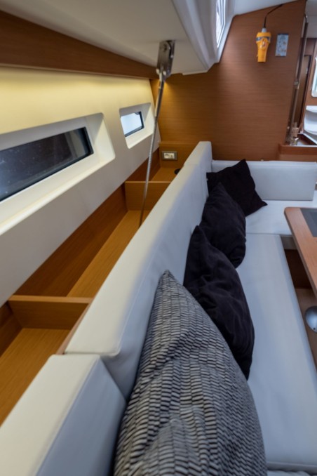 Sun Odyssey 440 | Czarter jachtu Grecja | Travelboat