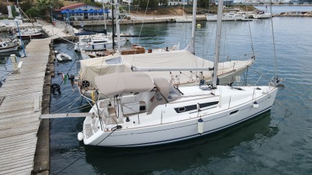 Jeanneau Sun Odyssey 36i Celeste