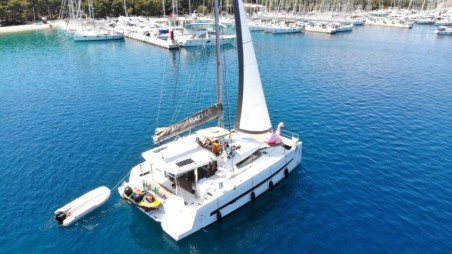 Catana Group Bali 4.1 - 4 + 1 cab. Jax