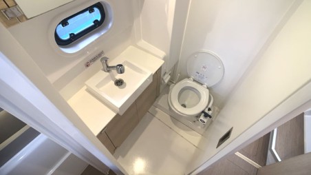 Catana Group Bali 4.1 - 4 + 1 cab. Jax