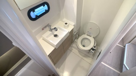 Catana Group Bali 4.1 - 4 + 1 cab. Jax