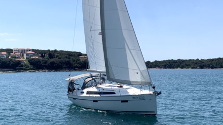 Bavaria Yachtbau Bavaria Cruiser 37 - 3 cab. Bibi