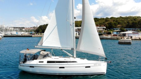 Bavaria Yachtbau Bavaria Cruiser 37 - 3 cab. Bibi