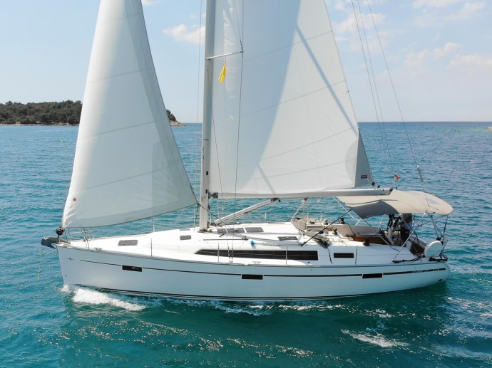 Bavaria Yachtbau Bavaria Cruiser 41 - 3 cab. Raven
