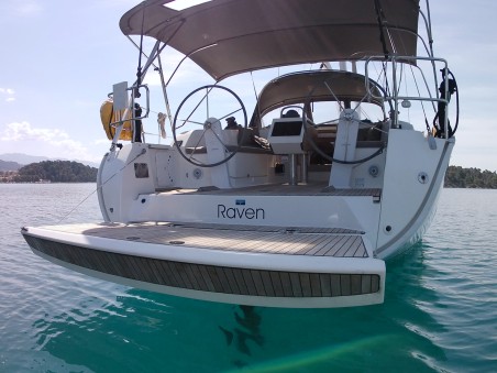 Bavaria Yachtbau Bavaria Cruiser 41 - 3 cab. Raven