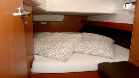 Bavaria Yachtbau Bavaria Cruiser 41 - 3 cab. Raven