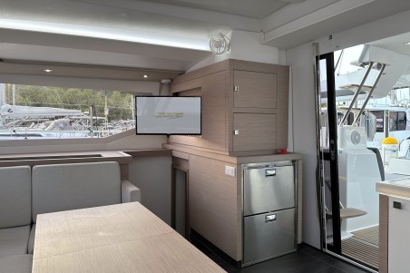 Fountaine Pajot Fountaine Pajot Astrea 42 Arisa