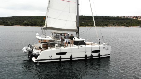 Fountaine Pajot Fountaine Pajot Lucia 40 - 3 cab. Idefix