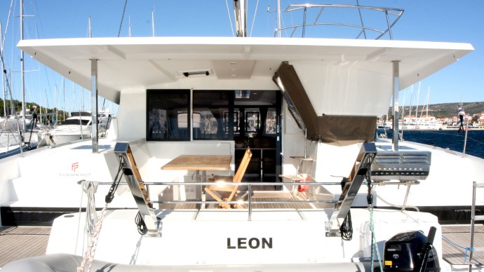 Fountaine Pajot Fountaine Pajot Lucia 40 - 4 cab. Leon