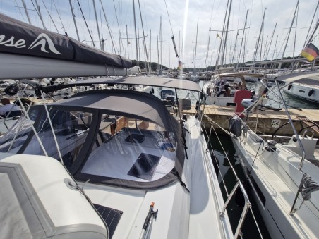 Hanse Yachts Hanse 410 Marius