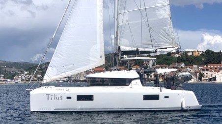 Lagoon-Bénéteau Lagoon 42 OW - 3 + 1 cab. Titus