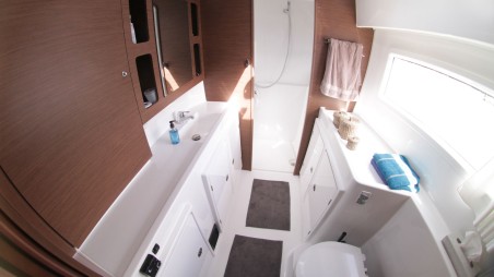 Lagoon-Bénéteau Lagoon 42 OW - 3 + 1 cab. Titus