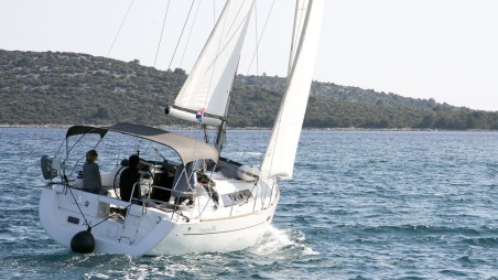 Oceanis 34.2 | Czarter jachtu Chorwacja | Travelboat