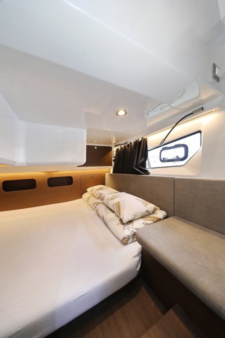 Bénéteau Antares 11 Fly OB Solis