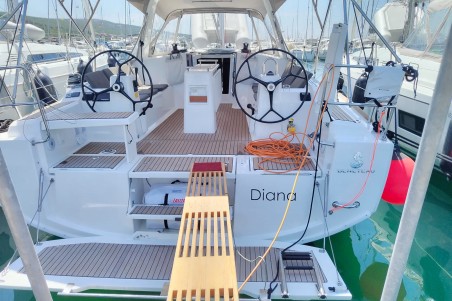 Bénéteau Oceanis 38.1 Diana