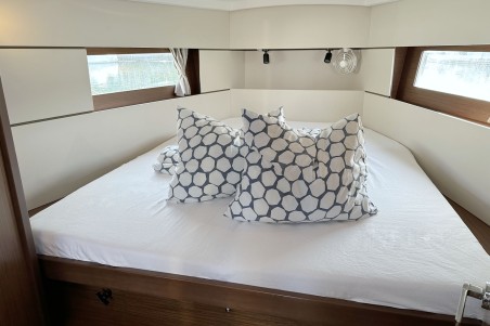 Bénéteau Oceanis 38.1 Flip