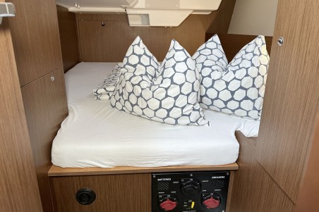 Bénéteau Oceanis 38.1 Flip