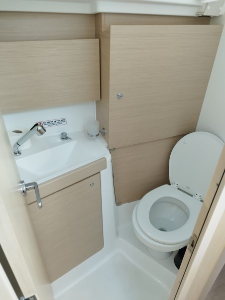 Bénéteau Oceanis 38.1 Lukas