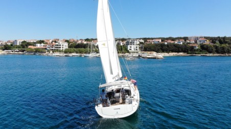 Bénéteau Oceanis 41.1 Pauline