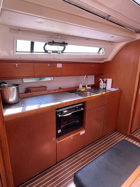 Bavaria Yachtbau Bavaria Cruiser 41 - 3 cab. Enja