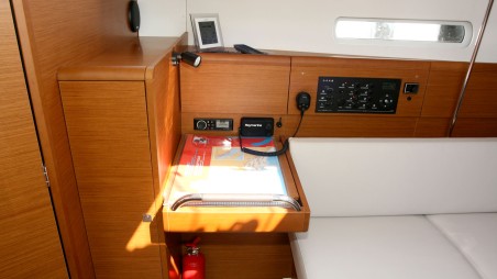 Jeanneau Sun Odyssey 389 - 2 cab. Tara