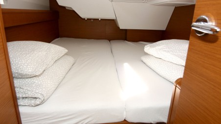 Jeanneau Sun Odyssey 389 - 2 cab. Tara