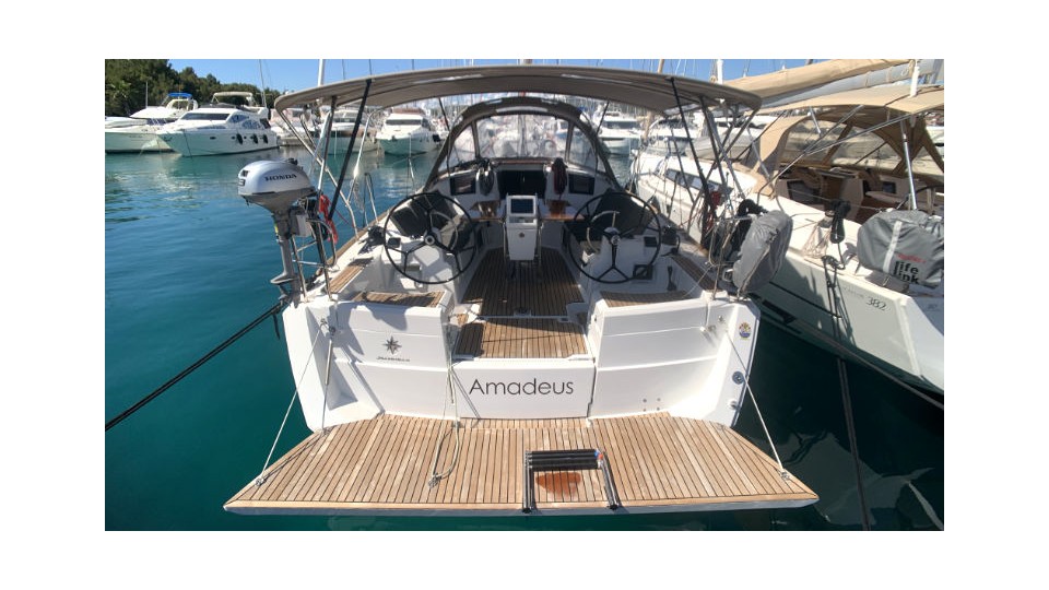 Jeanneau Sun Odyssey 389 Amadeus