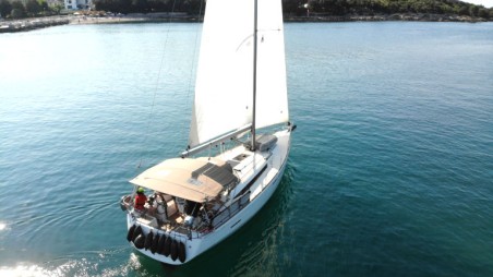 Jeanneau Sun Odyssey 419 - 3 cab. Mira