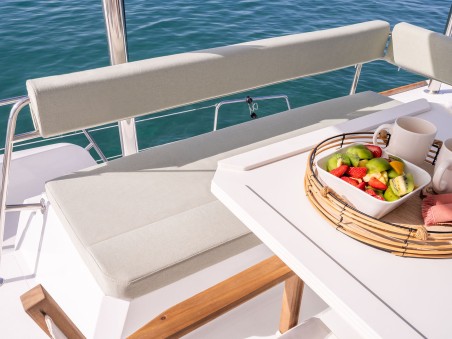 Catana Group Bali 4.6 - 4 + 2 cab. Noni