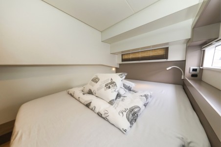 Catana Group Bali 4.2 - 4 + 1 cab. Holiday Inn