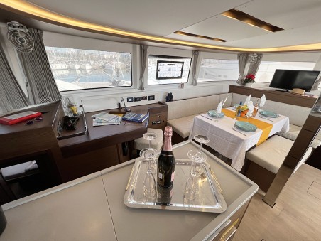 Lagoon-Bénéteau Lagoon 46 - 4 + 2 cab. Kalisi Mou