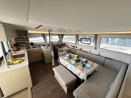 Lagoon-Bénéteau Lagoon 46 - 4 + 2 cab. Moondance