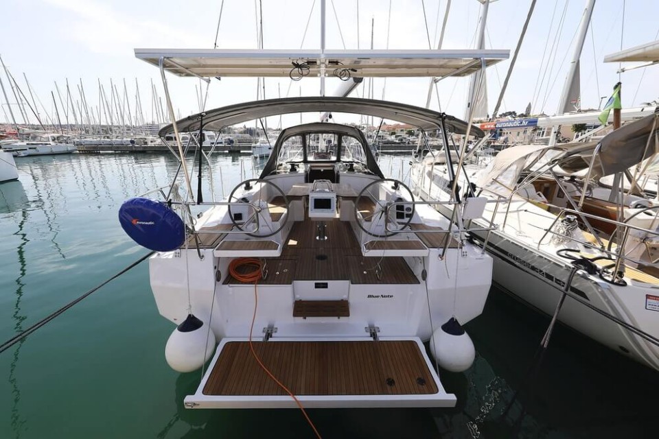 Bavaria Yachtbau Bavaria C38 Blue Note