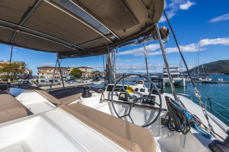 Catana Group Bali 4.1 - 4 + 2 cab. Lady Dasi