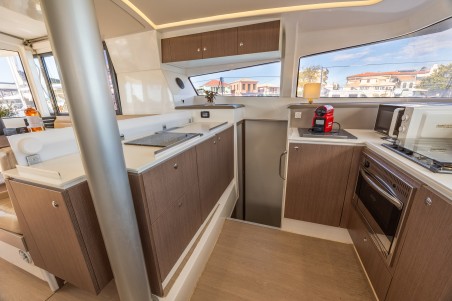 Catana Group Bali 4.1 - 4 + 2 cab. Lady Dasi