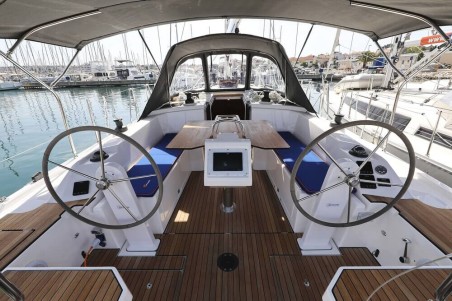 Bavaria Yachtbau Bavaria C38 Blue Note