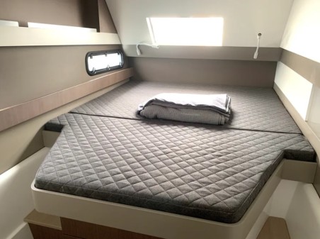 Catana Group Bali 4.1 - 4 + 2 cab. Medusa I