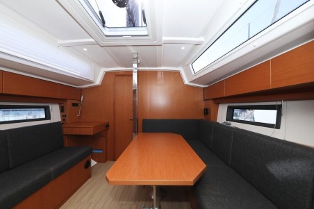 Bavaria Yachtbau Bavaria C38 Blue Note