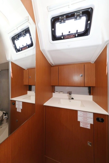 Bavaria Yachtbau Bavaria C38 Blue Note