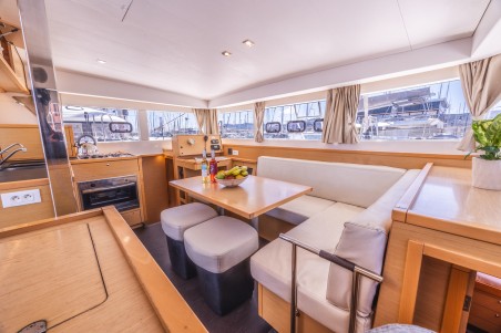 Lagoon-Bénéteau Lagoon 39 - 4 + 2 cab. Deep Blue