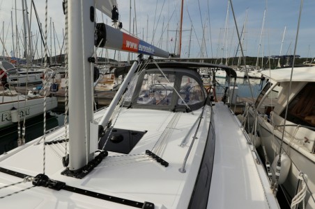 Bavaria Yachtbau Bavaria C38 Freewise
