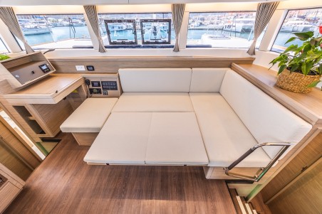 Lagoon-Bénéteau Lagoon 40 - 4 + 2 cab Deva