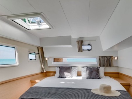 Lagoon-Bénéteau Lagoon 42 - 4 + 2 cab. Queen Annezia
