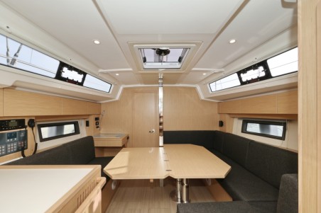 Bavaria Yachtbau Bavaria C38 Freewise