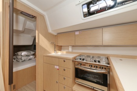 Bavaria Yachtbau Bavaria C38 Freewise