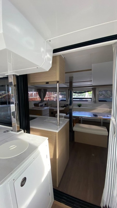 Lagoon-Bénéteau Lagoon 46 - 4 + 2 cab. Thalasea