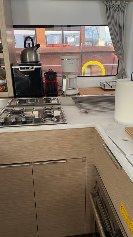 Lagoon-Bénéteau Lagoon 46 - 4 + 2 cab. Thalasea