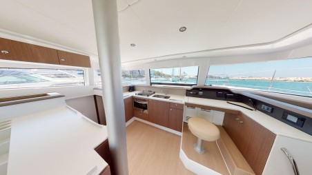 Catana Group Bali 4.1 - 4 cab. Efi