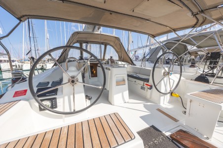 Bénéteau Oceanis 38.1 Elisa